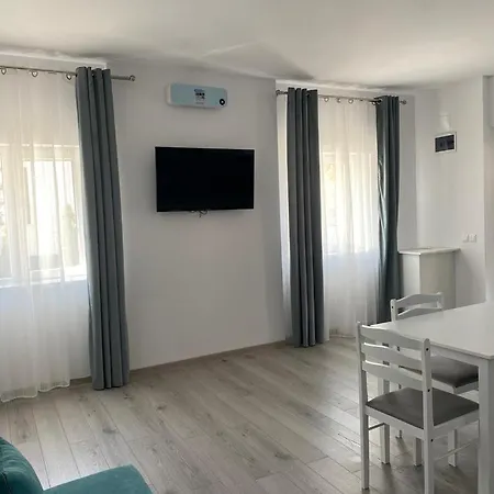 Alinaapartment Апартаменты *